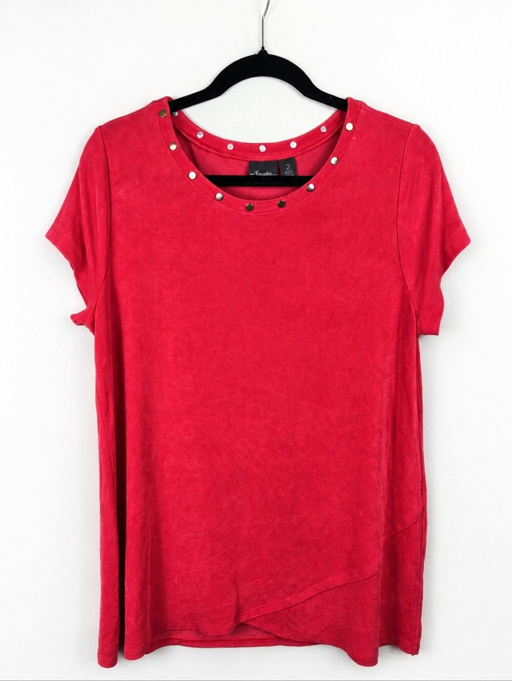 Chico's Travelers Studded Neck Top Red Travel Knit Short Sleeve Tee Size 2 LARGE